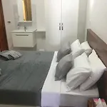 Apartament Beachfront Deluxe *